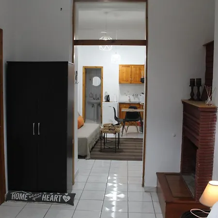 Fay's Διαμέρισμα Αράχωβα