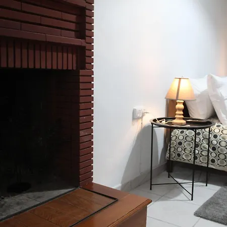 Διαμέρισμα Fay's